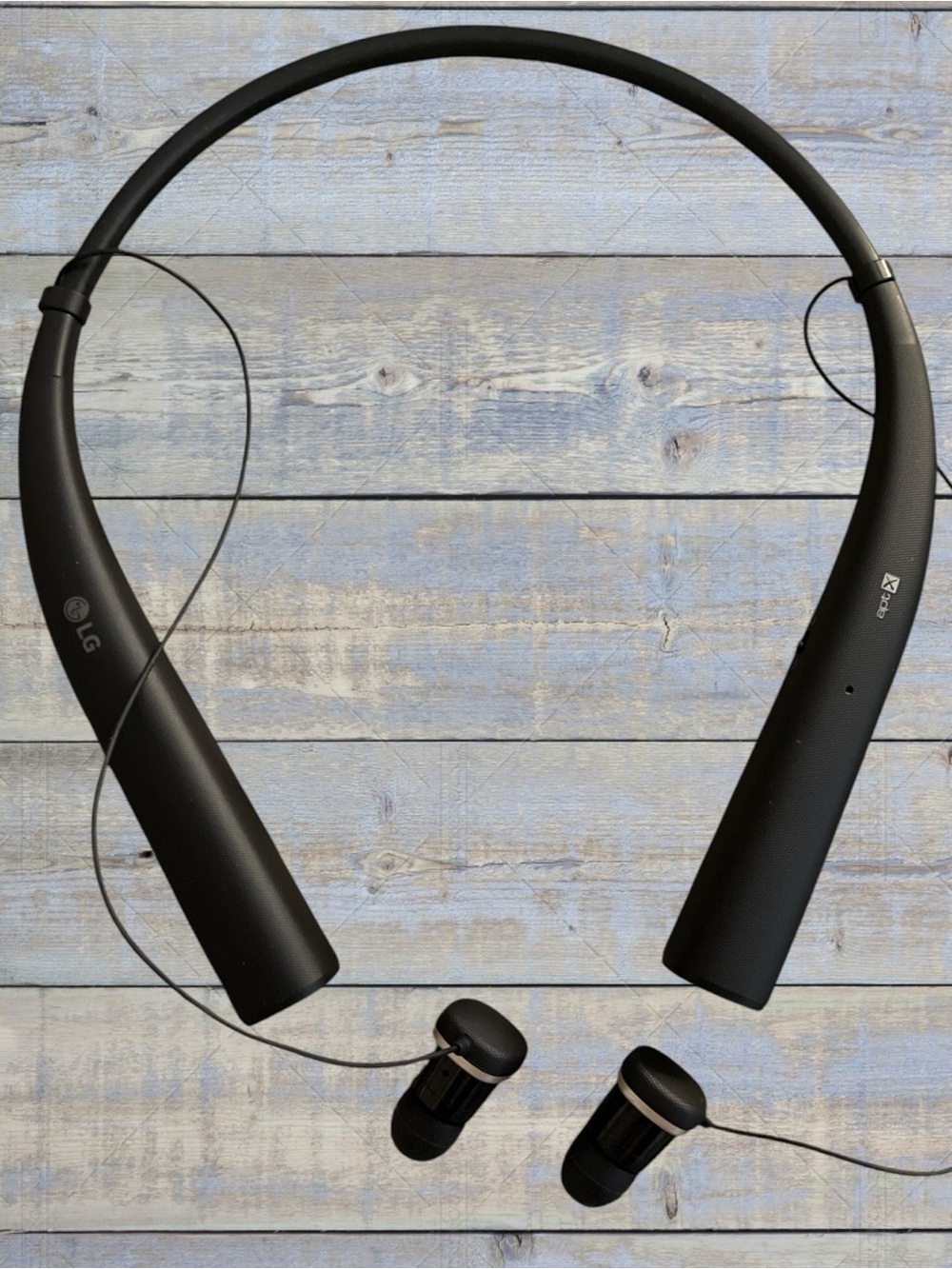 LG TONE PRO HBS-780 Bluetooth Wireless Stereo Neckband Headset — NEW NEVER USED
